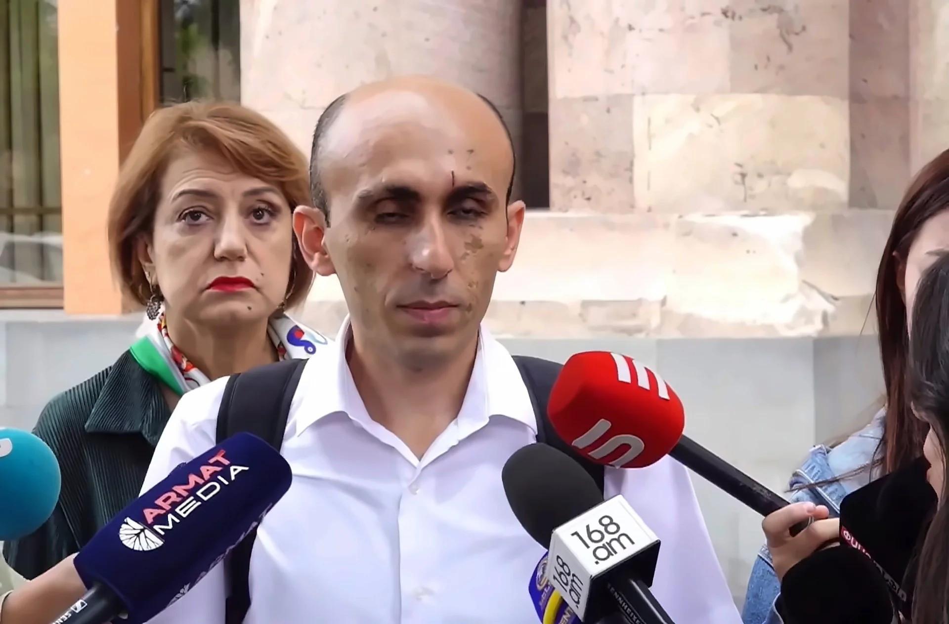 The Artsakh Union handed over to the Armenian government 1,254 letters addressed to Armenian prisoners of war, as well as a petition