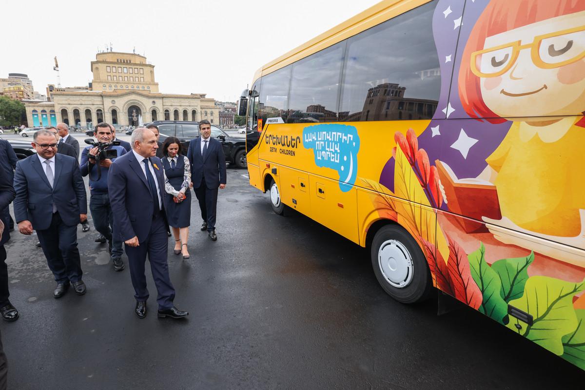 Գործարկվել է դպրոցական ավտոբուսների ծառայությունը մարզերում