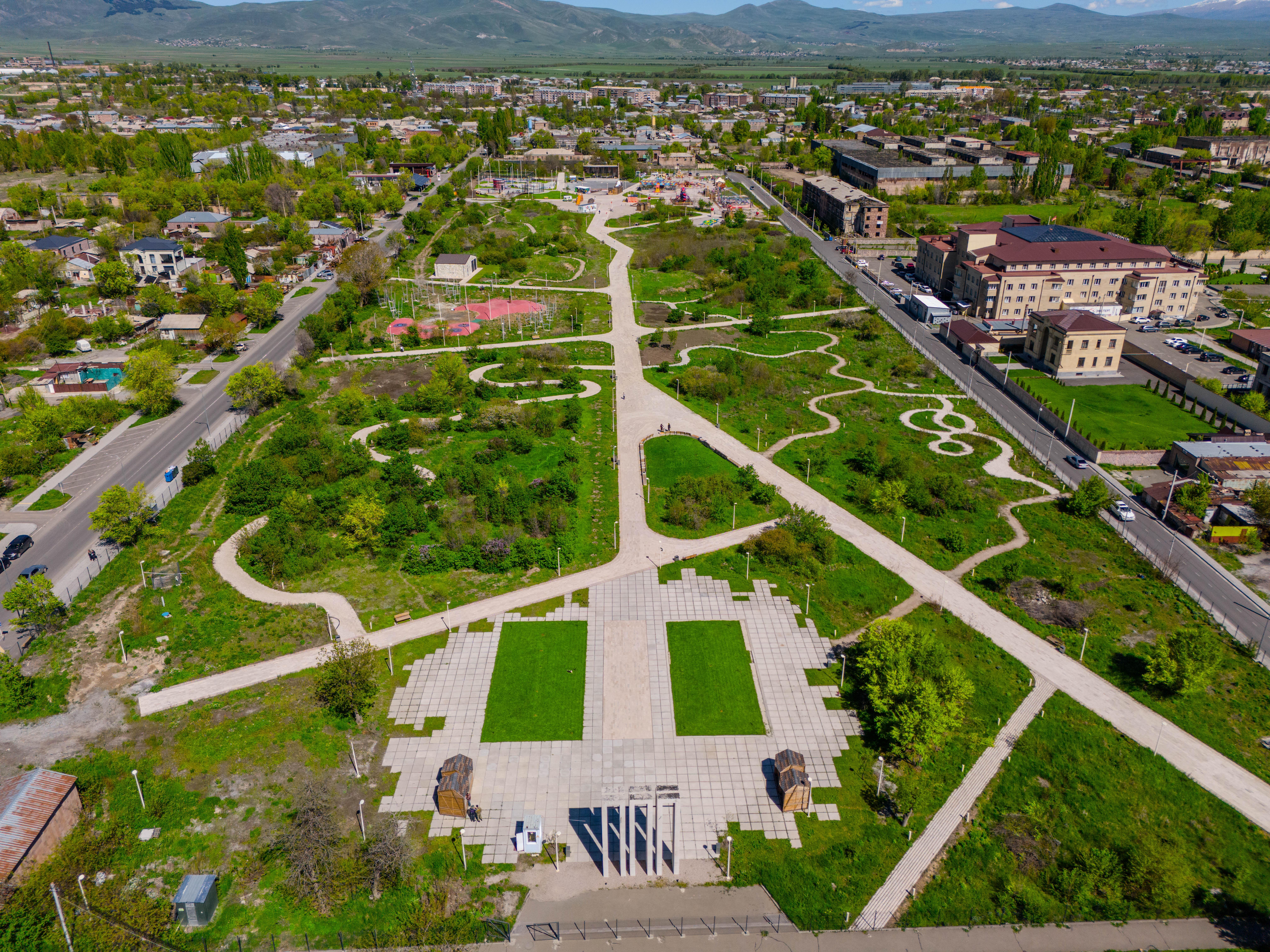 Aznavour Foundation to Continue the Friendship Park Restoration and Development Project in Gyumri