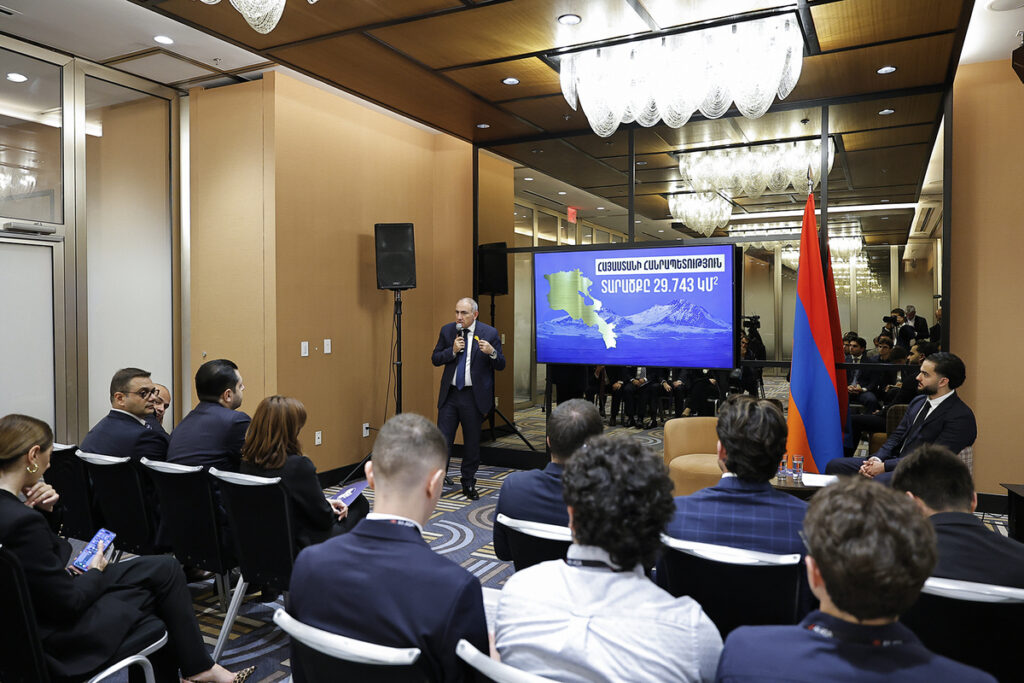 Did Pashinyan come to NY to address the UN or split up Armenian university students?