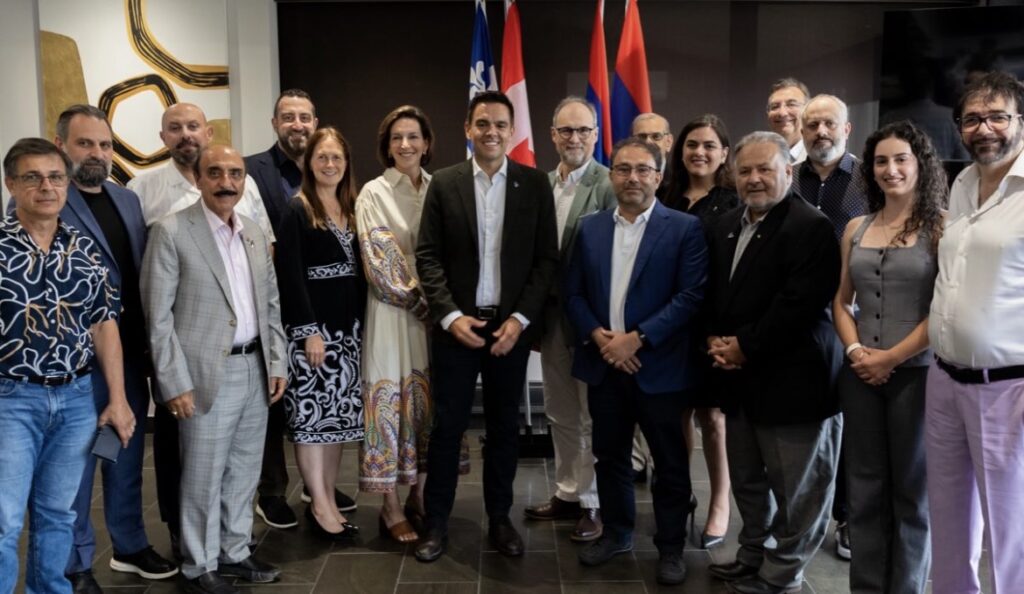 Le CNAQ rencontre le chef du Parti libéral du Québec