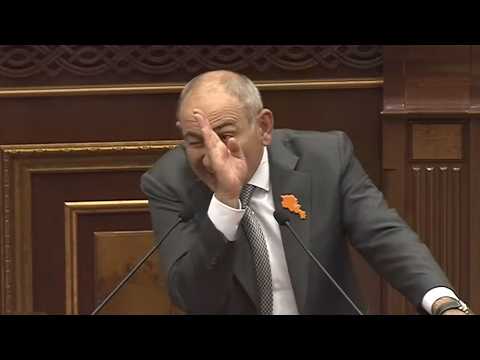 «Գոնե իշմար տվեք՝ իմանանք»․ Փաշինյանի ժեստը ծիծաղ առաջացրեց ԱԺ դահլիճում