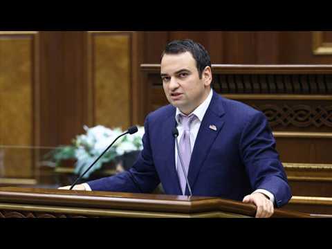 Narek Karapetyan meets with the parents of missing and deceased servicemen at the National Assembly. LIVE