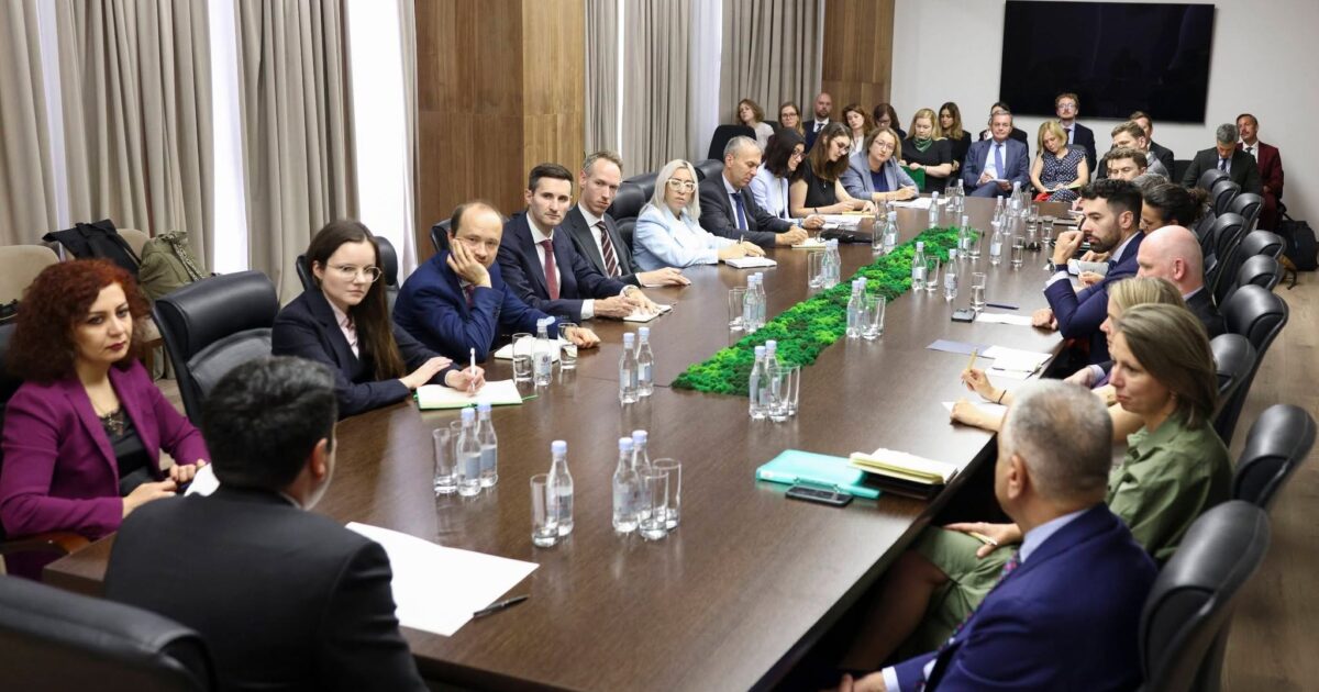 Ալեն Սիմոնյանը ԵՄ պատվիրակության հետ քննարկել է Հայաստան–ԵՄ հարաբերությունների խորացումը | factor.am
