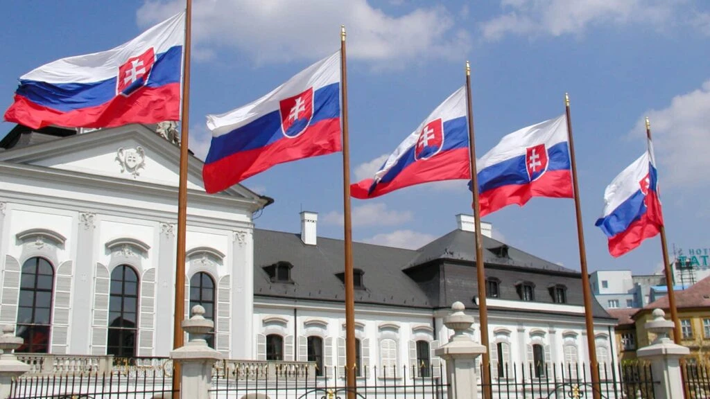 Սլովակիայի խորհրդարանը պաշտոնանկ է արել շրջակա միջավայրի նախարարին․ կոալիցիայում հակամարտություն է հասունացել | news.am
