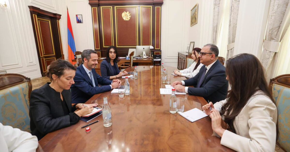 Տիգրան Խաչատրյանն ու ՀՀ-ում Ֆրանսիայի դեսպանը մտքեր են փոխանակել երկկողմ օրակարգի առանցքային ուղղությունների վերաբերյալ | shantnews.am