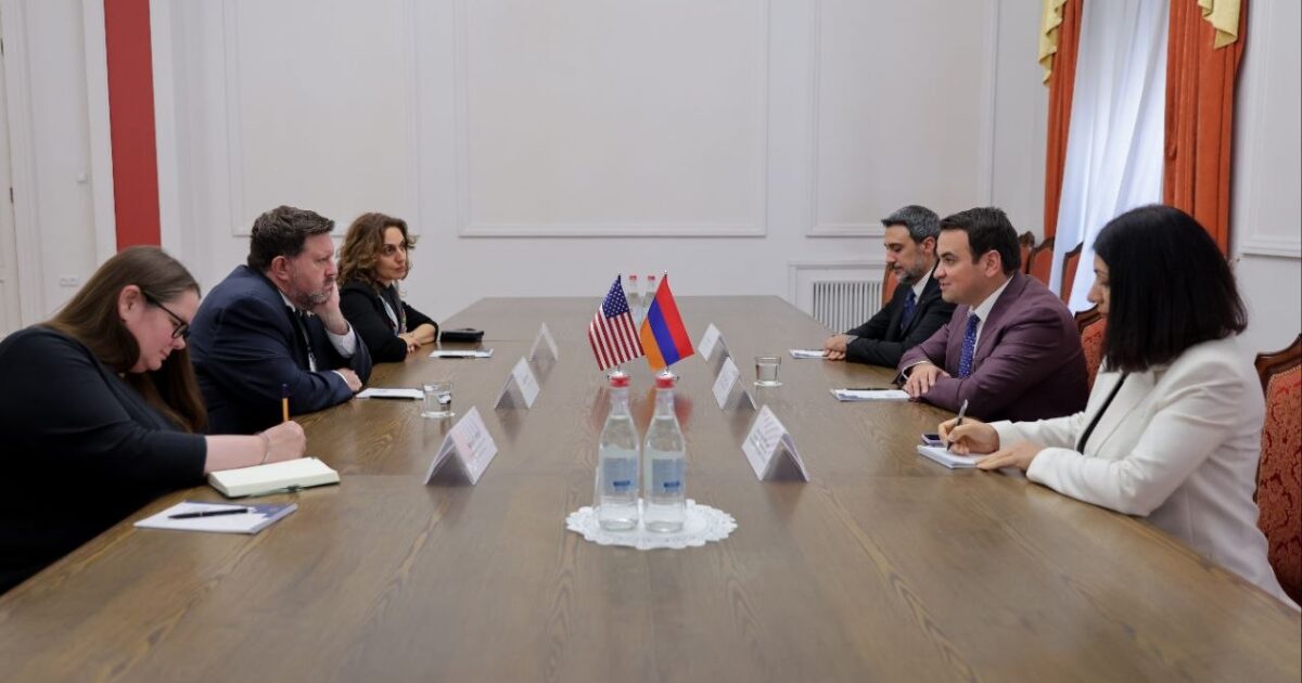 «Ուժեղ Հայաստան» խմբակցությունը հյուրընկալել է ՀՀ-ում ԱՄՆ դեսպանության գործերի ժամանակավոր հավատարմատարին
