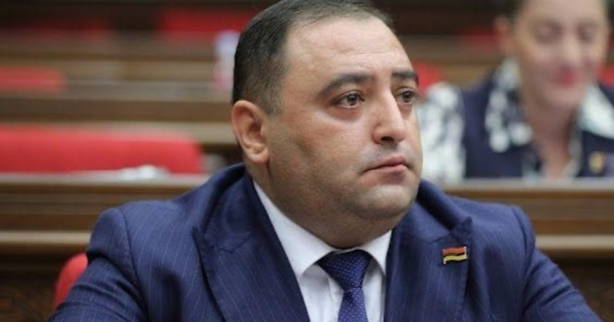 Ոչ ոք իր մեքենան օրը 5,000 դրամով չէր տրամադրի, հանուն համայնքի է արել. ՔՊ-ականը՝ եղբոր Opel-ը պետությանը վարձով տալու մասին | tert.am