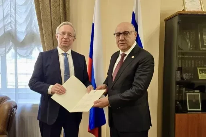 Mikhail Galuzi and Gurgen Arsenyan discussed the prospects of Armenia-Russia relations | armenpress.am