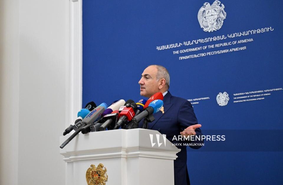 «Հաճելին համատեղենք օգտակարի հետ». ինչպես է կնքվելու Խաղաղության պայմանագիրը Սահմանադրության վերաբերյալ Ադրբեջանի դիրքորոշման պայմաններում