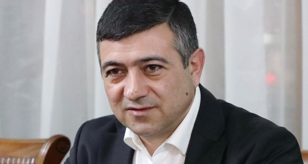 Գյումրին ամենահեռավոր գյուղից վատ վիճակում է, արտահերթ է պետք. Սարիկ Մինասյան | news.am