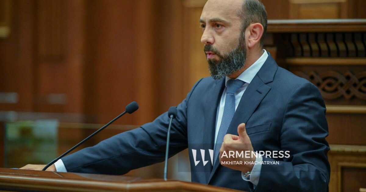 Արարատ Միրզոյանն ԱԺ-ում ներկայացրել է Խաղաղության խորհրդի կանոնադրությունը վավերացնելու նախագիծը | armenpress.am