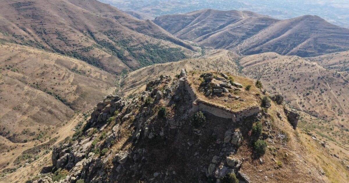 Պռոշաբերդում մեկնարկել են հնագիտական պեղումները | armenpress.am