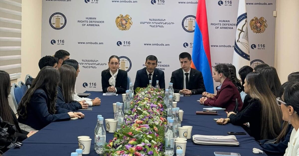 ՀՀ ՄԻՊ աշխատակազմի գլխավոր քարտուղարն ընդունել է Հայաստանի եվրոպական համալսարանի ուսանողներին