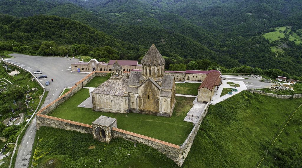 Pashinyan Reaffirms Armenian Origins of Gandzasar, Urges Care in Preserving Peace