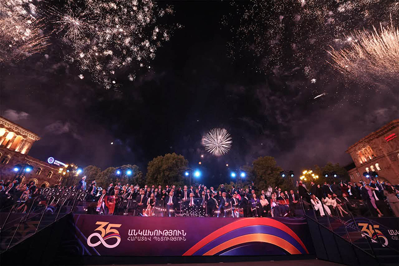 Armenia Celebrates 35th Anniversary of Independence with Grand Concert in Republic Square