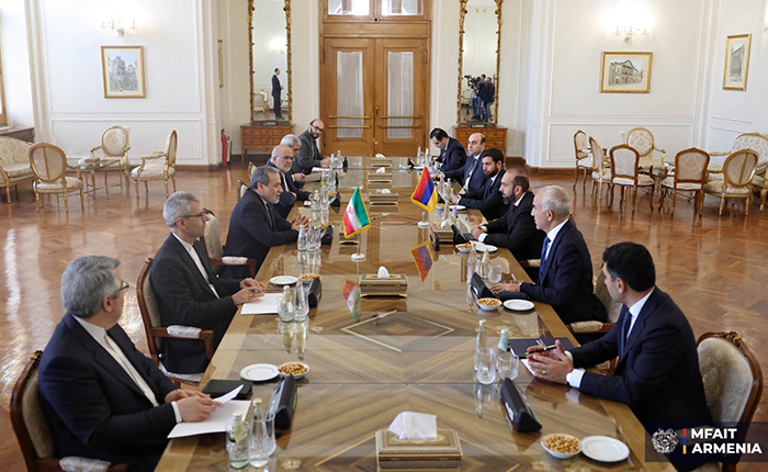 Armenian Foreign Minister Ararat Mirzoyan Holds High-Level Talks with Iranian Leadership in Tehran