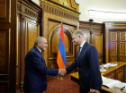 Փաշինյանը ընդունել է «Ռուսական երկաթուղիներ»-ի գլխավոր տնօրենին