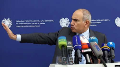 Pashinyan Vows Stronger Pressure on Armenian Opposition Over New Constitution