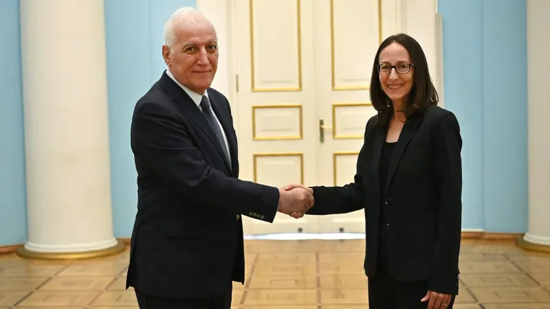The Ambassador of Canada has presented his credentials to President Vahagn Khachaturyan in Armenia.