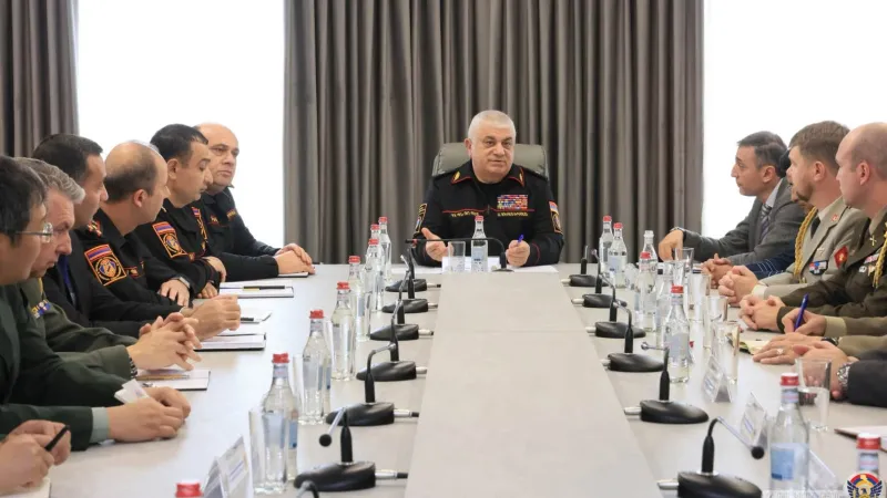 Foreign military attachés accredited in the Republic of Armenia have made a familiarization visit to the RA Ministry of Defense Military Police.