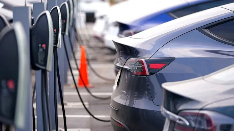 The remaining quota for the customs duty exemption for electric motor vehicles, including October 8.