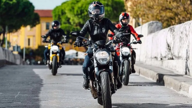 In the center of Yerevan, they are checking motorcycle and moped drivers.