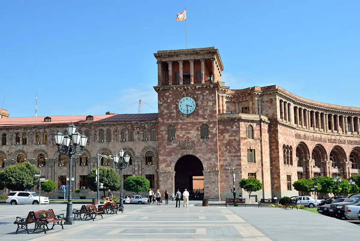 Armenia moves to double salaries of high-ranking officials