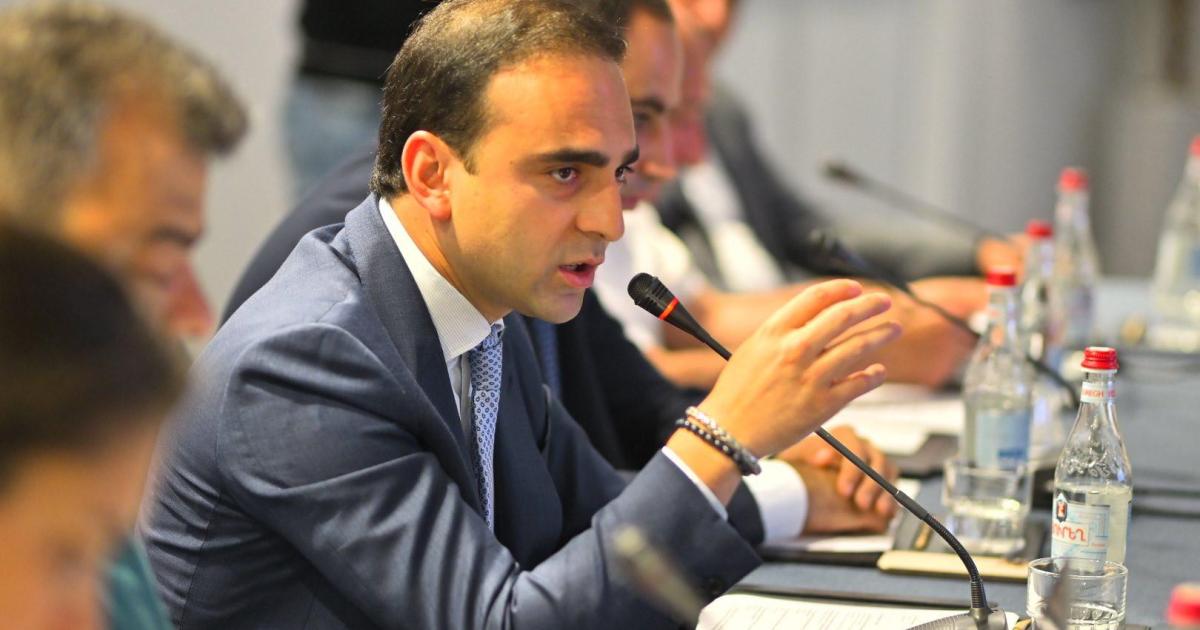 Ավինյանն ու թիմը նախընտրական «չիստկա» են սկսել․ «Հրապարակ»