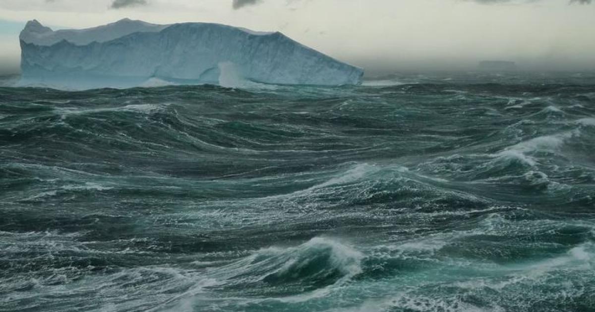 A 6.9 magnitude earthquake has struck the central Atlantic Ocean