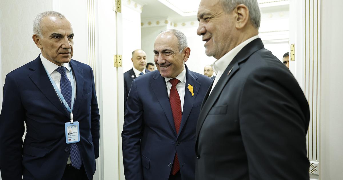 Pashinyan met with Pezeshkian