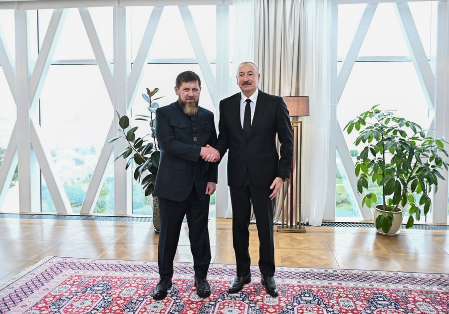 Рамзан Кадыров поздравил азербайджанский народ с «решением Карабахского вопроса»