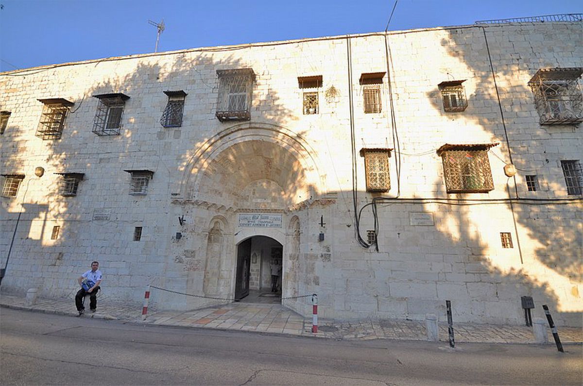 El presidente Isaac Herzog condena los ataques contra el Barrio Armenio de Jerusalén