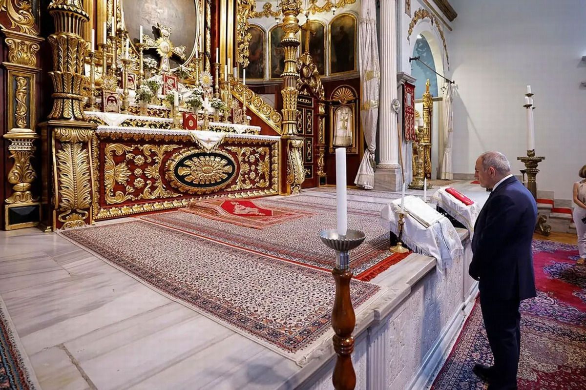 El Parlamento de Armenia crea una comisión para investigar la crisis en la Iglesia Apostólica
