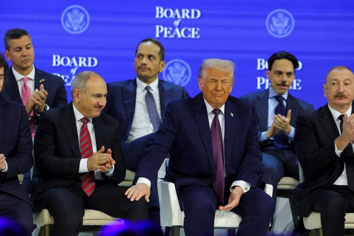 Ararat Mirzoyan defiende en la Asamblea Nacional de Armenia la ratificación del Estatuto del Consejo de Paz impulsado por Estados Unidos
