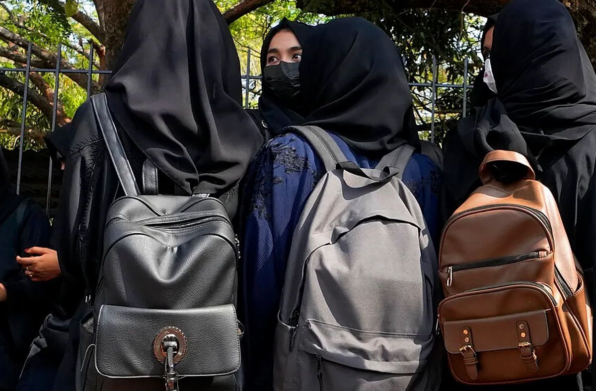 Bakú acusa a Irán de injerencia tras la oferta de acoger a estudiantes de Azerbaiyán con hiyab