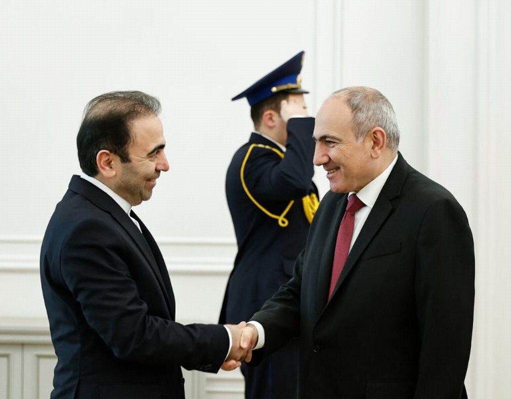 Irán propone un plan de conectividad ferroviaria entre Armenia y Azerbaiyán