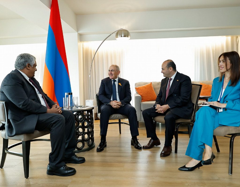 Nikol Pashinyan impulsa el proyecto Ciudad Académica en reunión con el MIT
