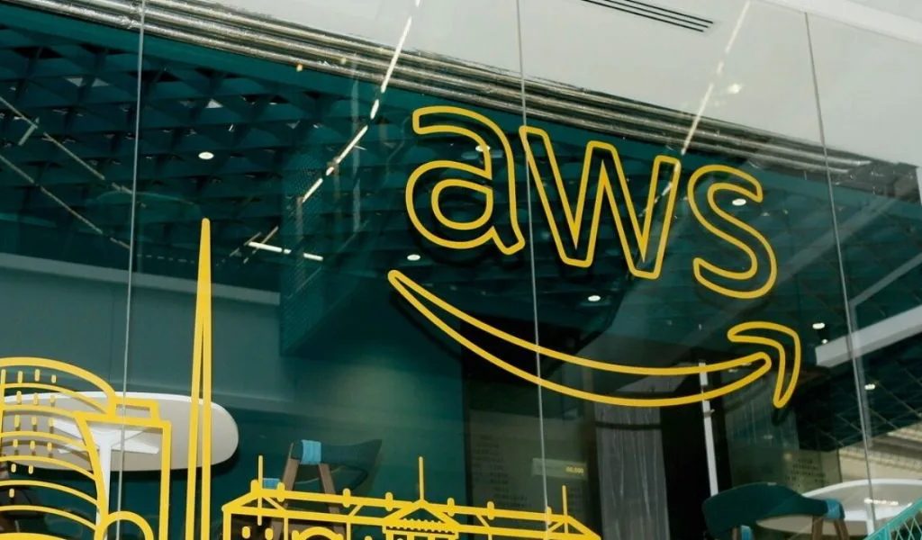 Armenia expands its technology alliance with Amazon Web Services (AWS) in artificial intelligence and LEO satellites