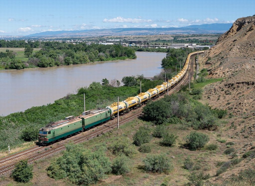 El director de Ferrocarriles Rusos visitará Armenia para discutir la restauración de tramos fuera de servicio