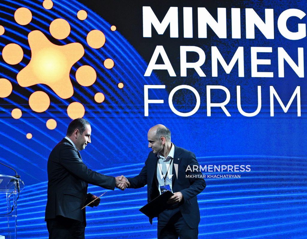 Armenia creará un centro de análisis para impulsar el desarrollo del sector minero y metalúrgico