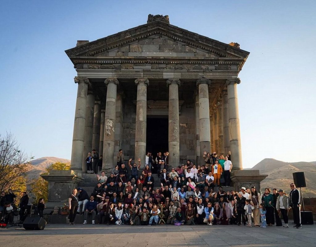 Delegados internacionales de la COP17 recorren Kotayk y Gegharkunik para vincular la conservación biológica con el patrimonio cultural de Armenia