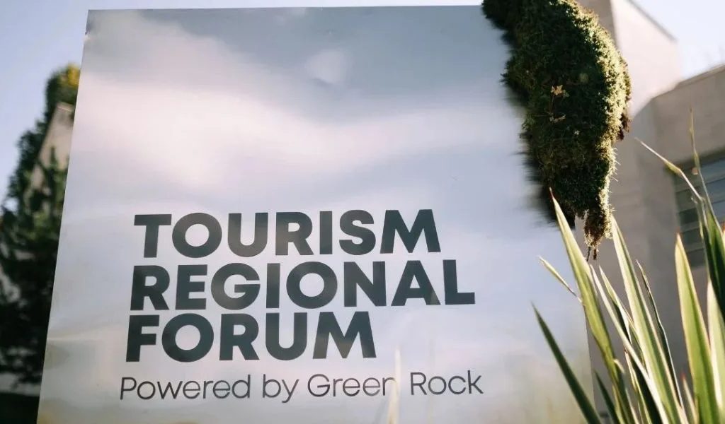 Dilijan se consolida como plataforma de diálogo turístico internacional durante el Foro Regional de Turismo 2026