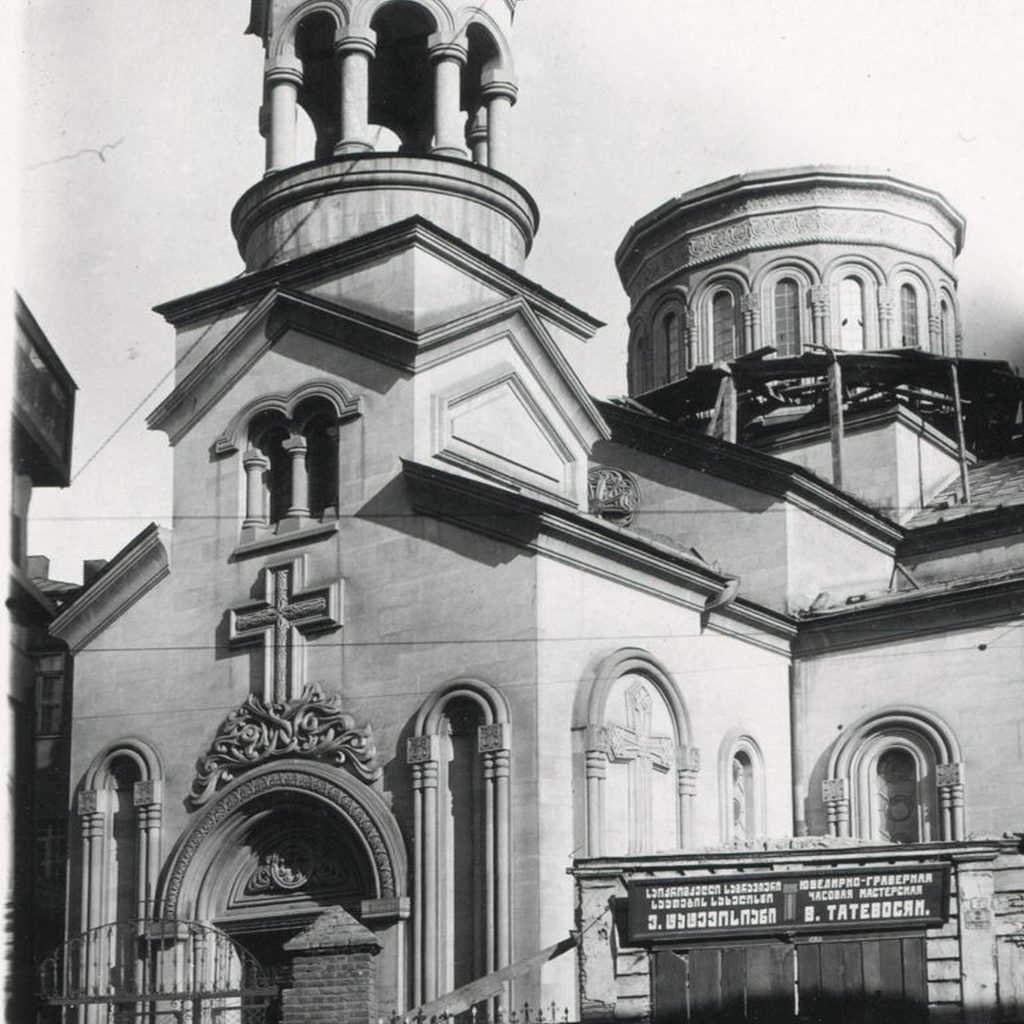Descubren vestigios de una iglesia armenia del siglo XVIII en el centro de Tiflis