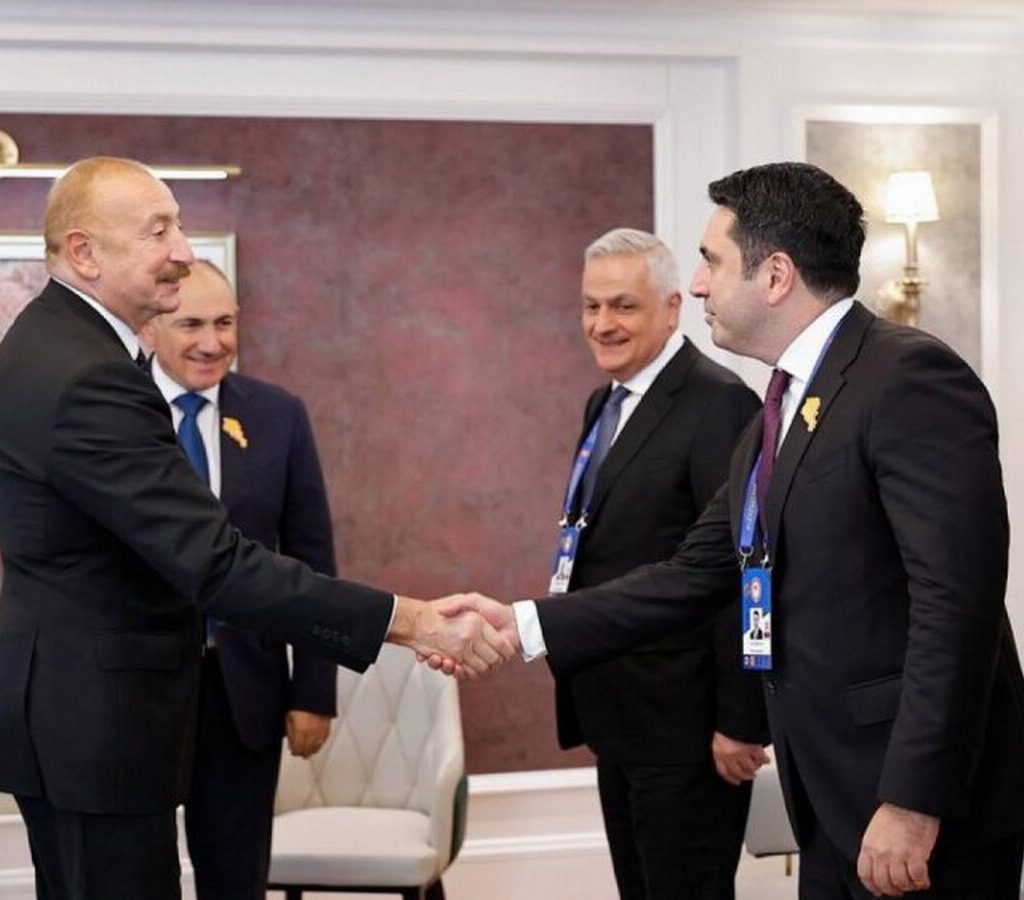 Alen Simonyan minimiza la ausencia de Azerbaiyán en la COP17 y revela detalles de sus conversaciones con Ilham Aliyev