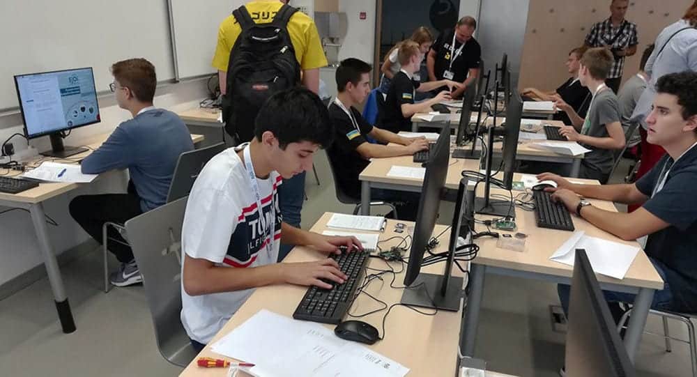 Armenia ofrecerá cursos gratuitos de inteligencia artificial en todas sus regiones