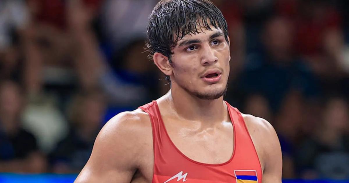 Young Armenian wrestlers win two silver medals at World Championships