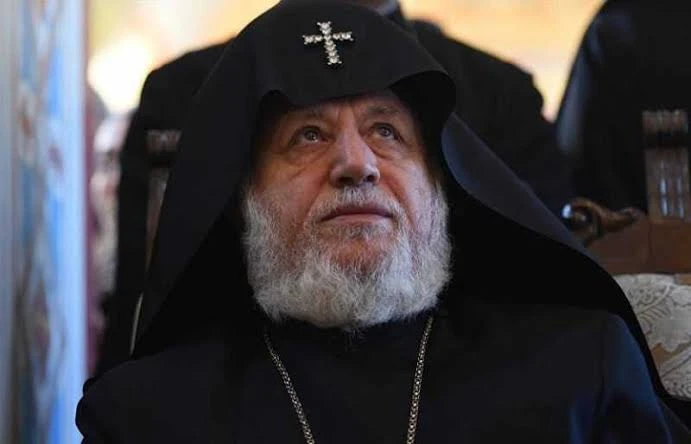 Подготвя се нова вълна атаки срещу Негово Светейшество