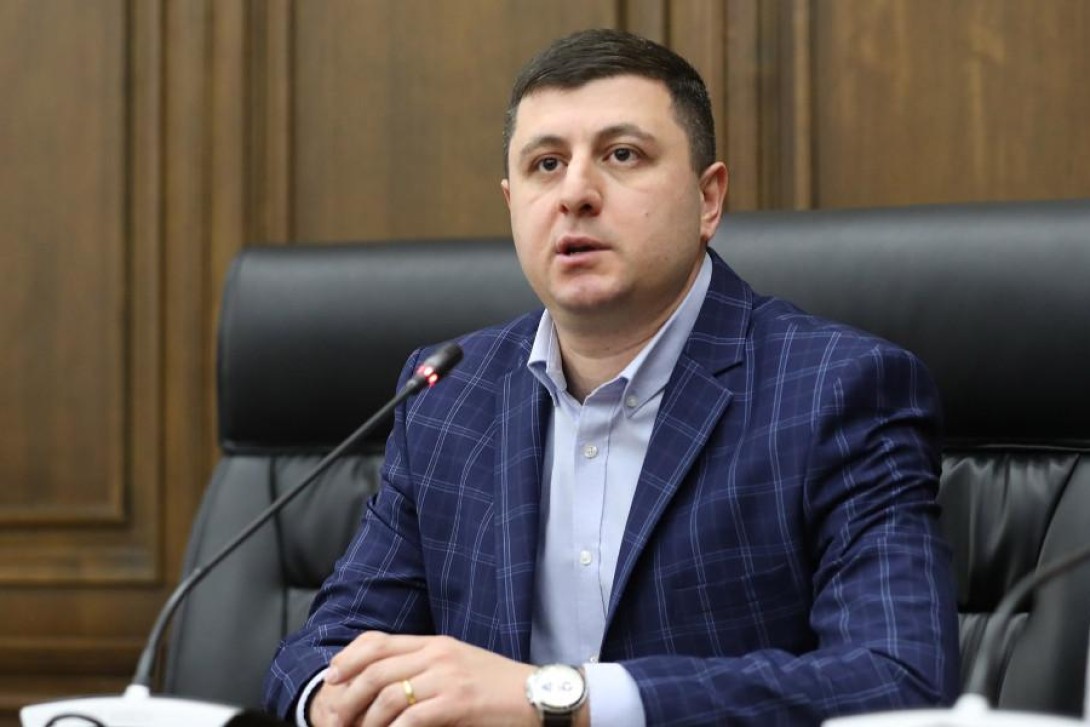 Inferiority complex: Aliyev constantly talks about his only victory