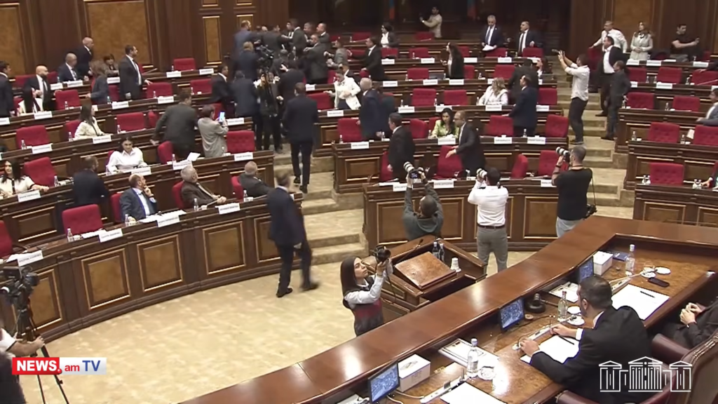 Mass brawl in the Armenian parliament: footage from the incident